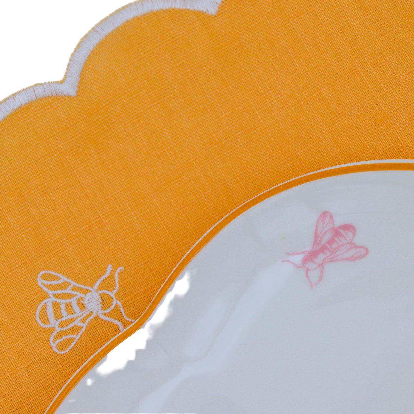 Bumble Voyage Scalloped Dinner Plate - Set of 4