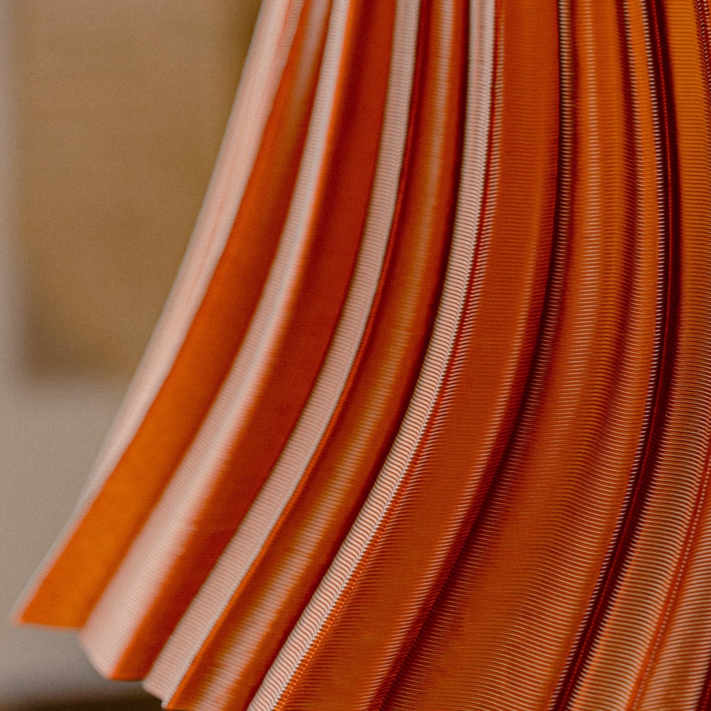 Pleat 3D Printed Tabletop Lamp - Organic Movement Lamp