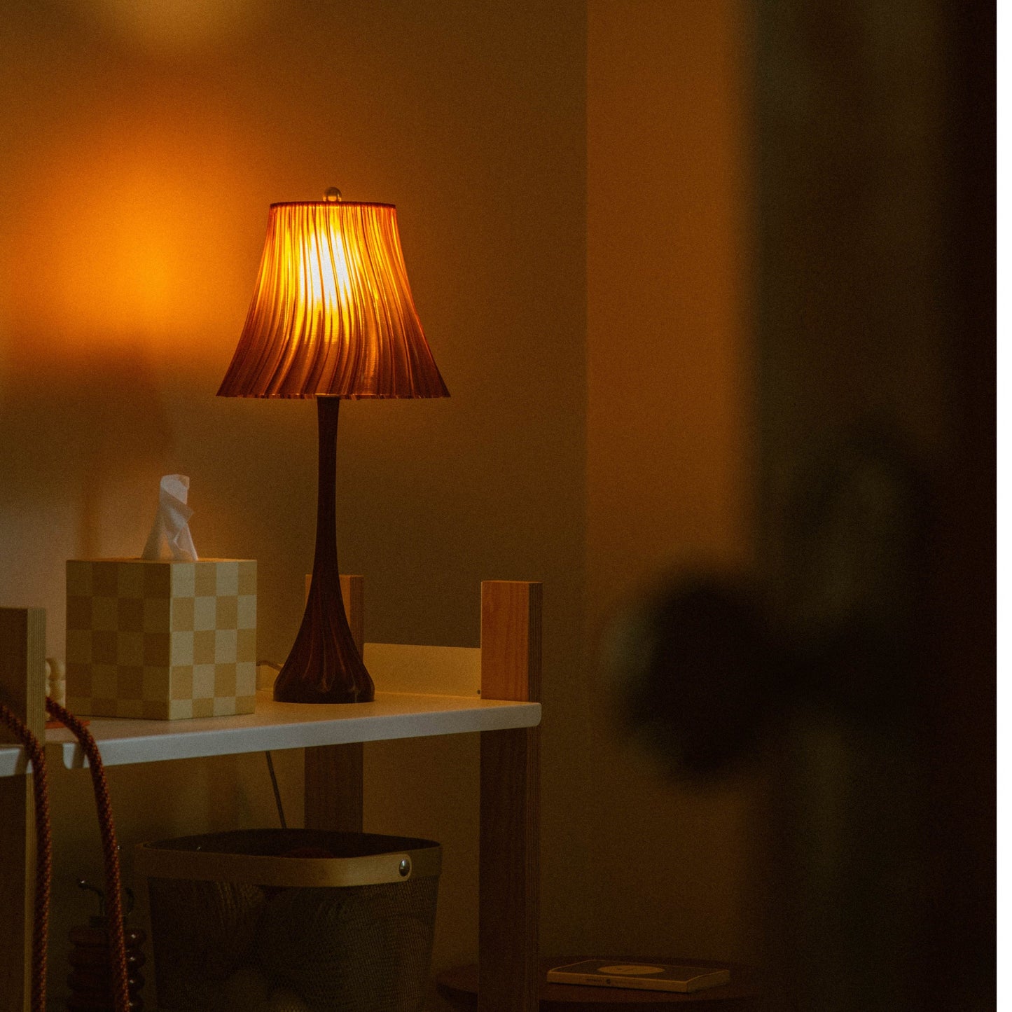 Pleat 3D Printed Tabletop Lamp - Organic Movement Lamp